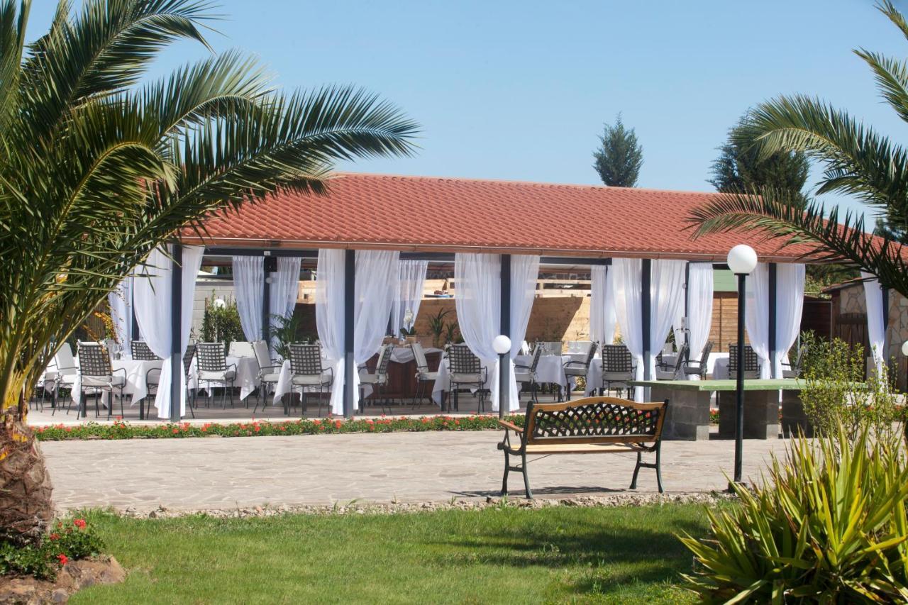 Fattoria Maremmana Aparthotel Marina di Grosseto Exterior photo