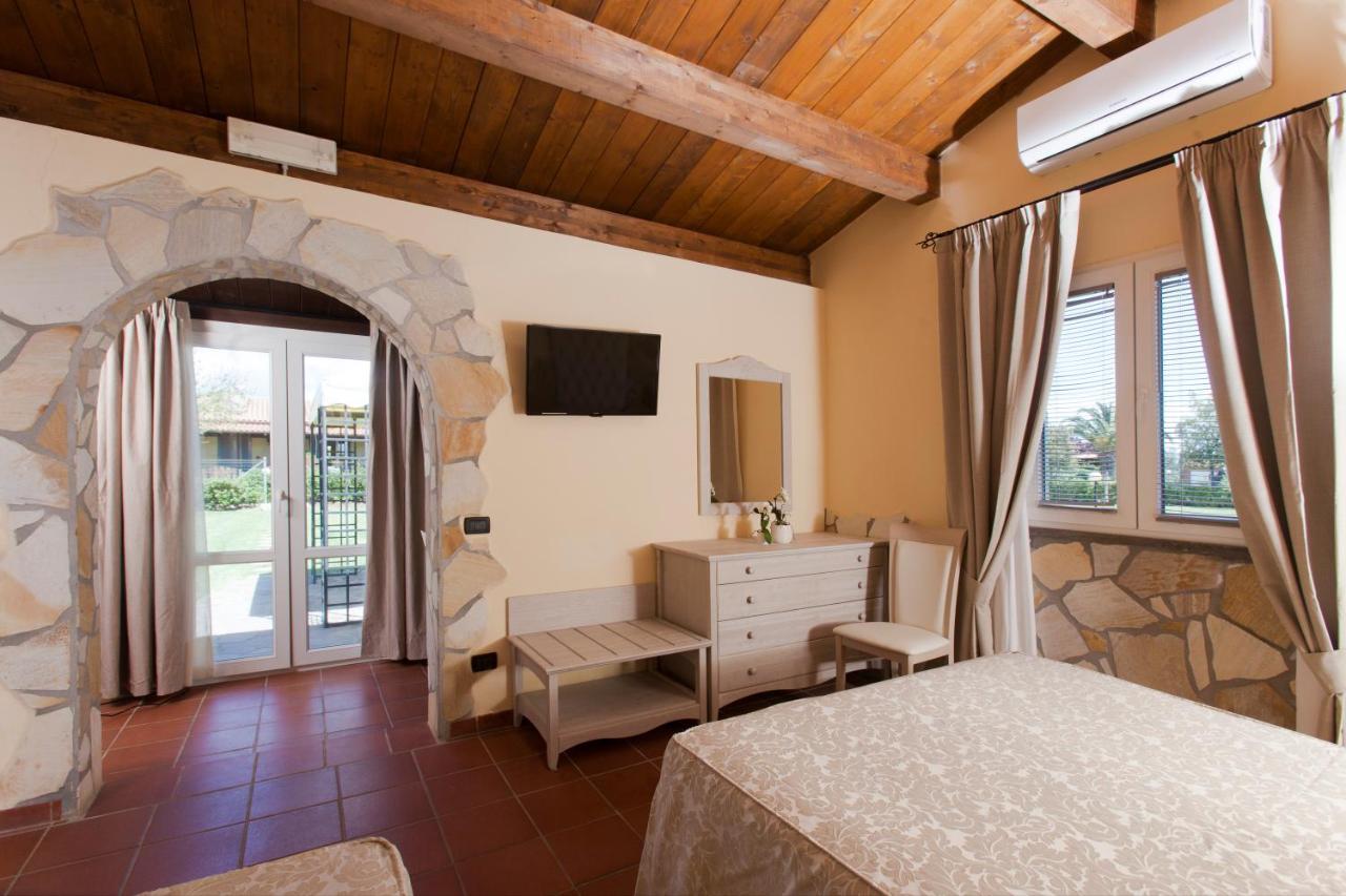 Fattoria Maremmana Aparthotel Marina di Grosseto Exterior photo