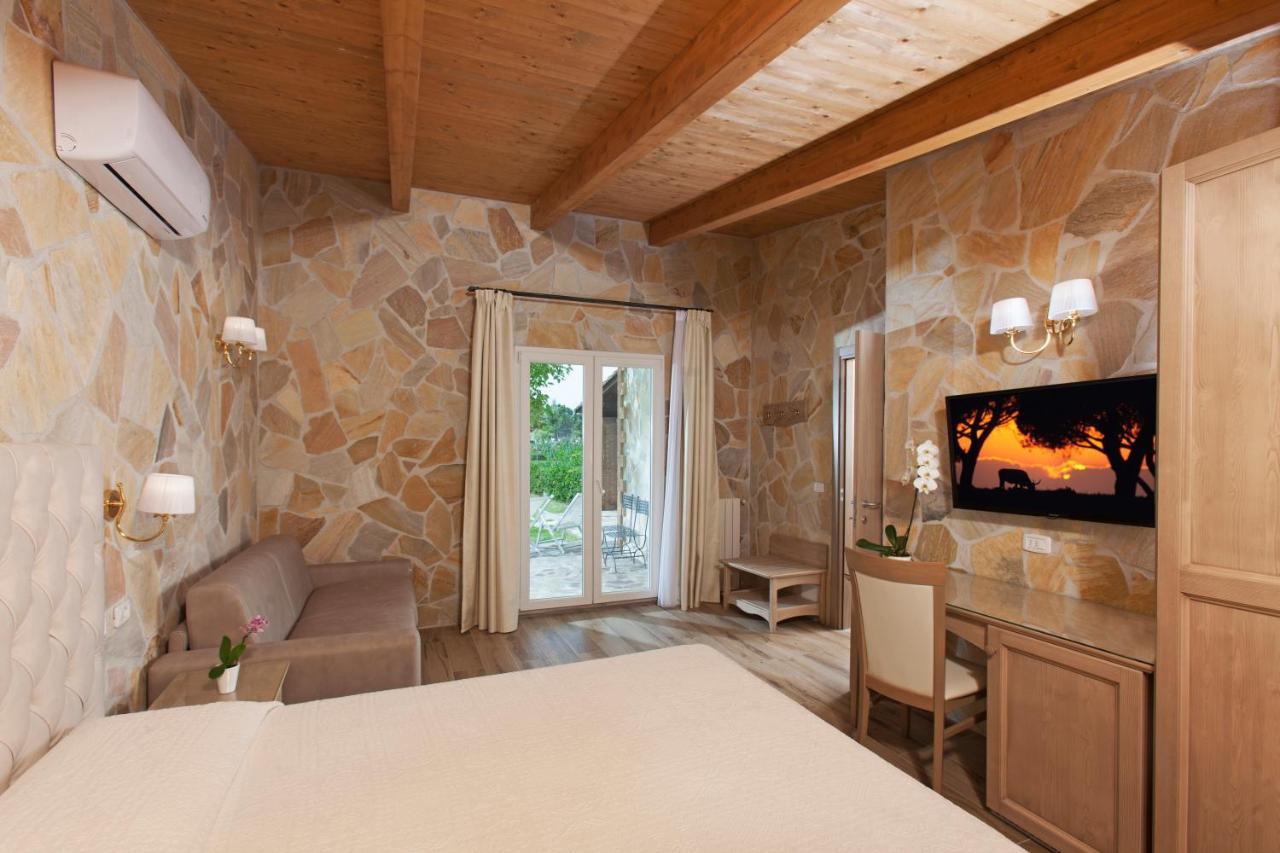 Fattoria Maremmana Aparthotel Marina di Grosseto Exterior photo